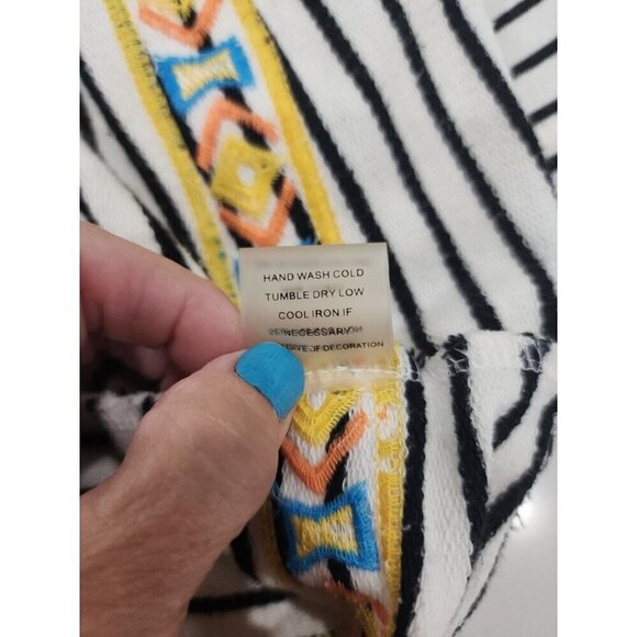 Pomelo Aztec Embroidered Top 3/4 Sleeve White & Black Striped Top Women's Medium - Picture 9 of 9